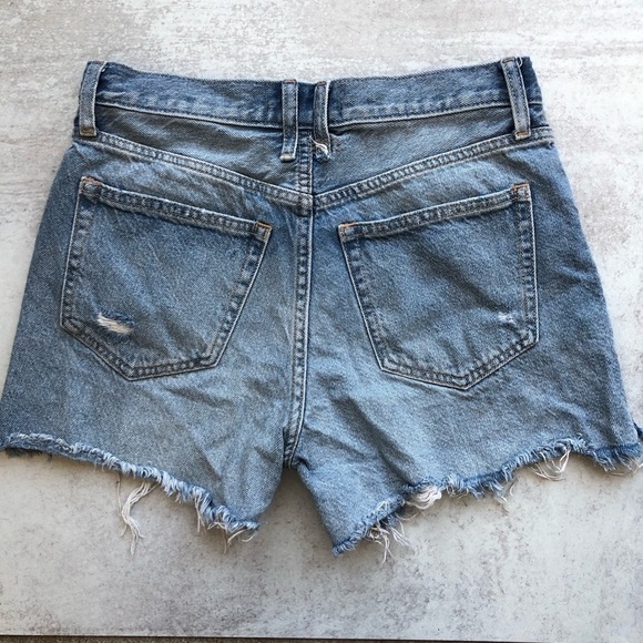 We The Free Button Fly Distresses Jean Shorts Size 27 - Picture 2 of 11